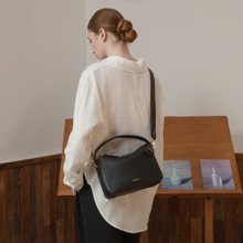 Korean Brand SQUARE line Nair Nair Shoulder Bag - ショップ
