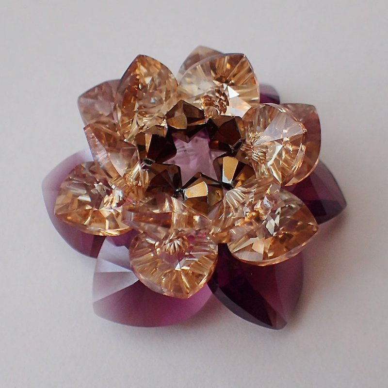 Lotus Flower, SWAROVSKI ELEMENTS - Items for Display - Glass Purple