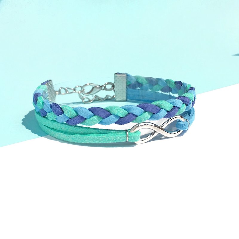Handmade Double Braided Infinity Bracelets–colorful blue - สร้อยข้อมือ - วัสดุอื่นๆ สีน้ำเงิน