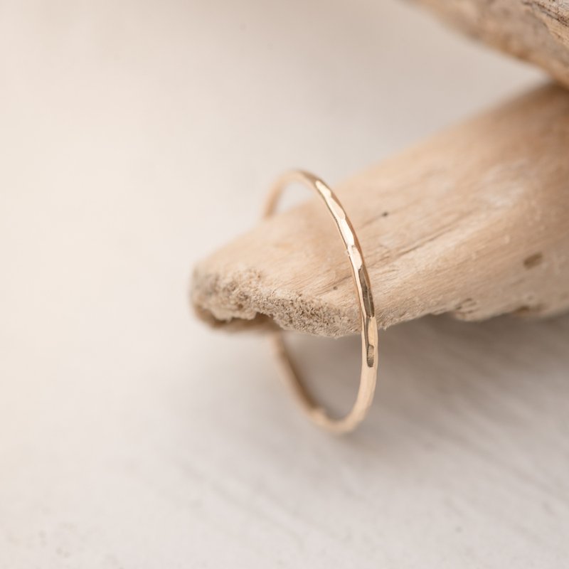 ESTONIA dainty ring in hammered 14k gold filled - General Rings - Other Metals Gold