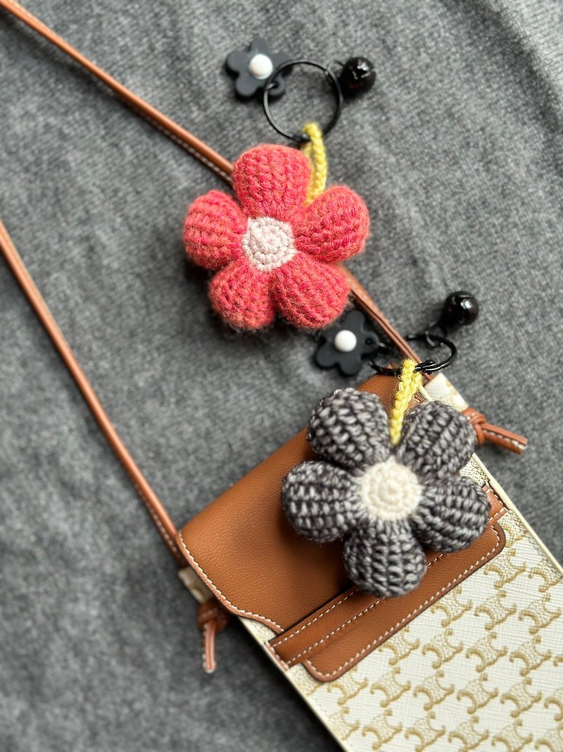 梨子設計製作單品 花朵 掛飾 吊飾 包包 手機 鑰匙圈可愛裝飾品 - 鑰匙圈/鑰匙包 - 羊毛 