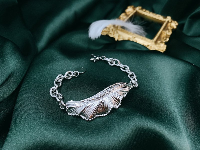 I Believe I Can Fly Series_White Gold Bracelet - สร้อยข้อมือ - โลหะ สีเงิน