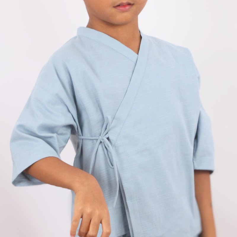 เสื้อกิโมโนผ้าฝ้ายเด็ก, เสื้อผูกป้ายหน้าสไตล์ญี่ปุ่น, สีฟ้า, Momo - เสื้อยืด - ผ้าฝ้าย/ผ้าลินิน สีน้ำเงิน