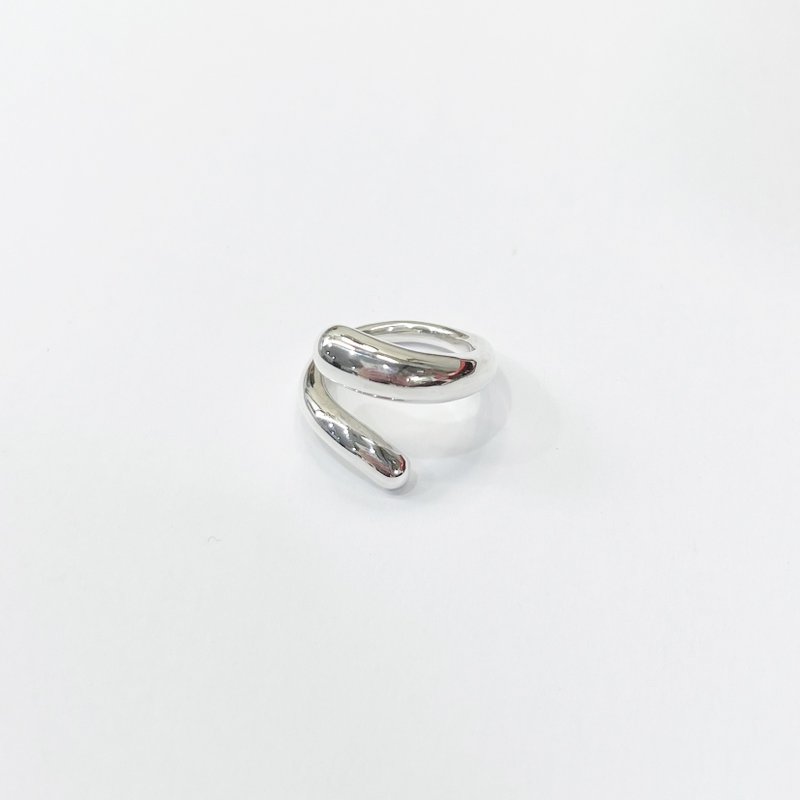 cat tail sterling silver ring - แหวนทั่วไป - เงินแท้ สีเงิน