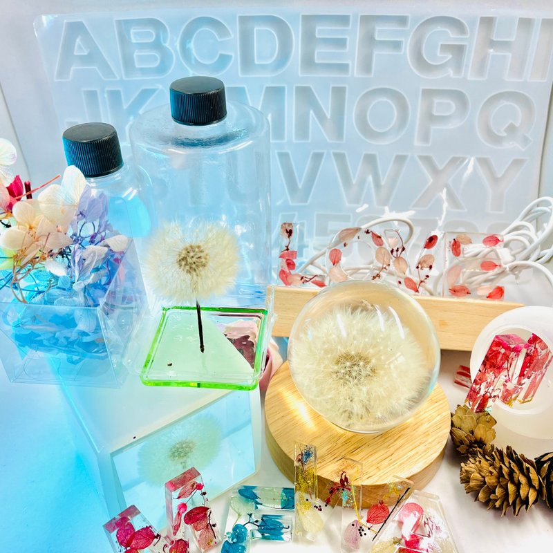 環氧樹脂材料包 永生花字母燈材料包 蒲公英水晶燈材料包 蒲公英 - 燈具/燈飾 - 樹脂 白色