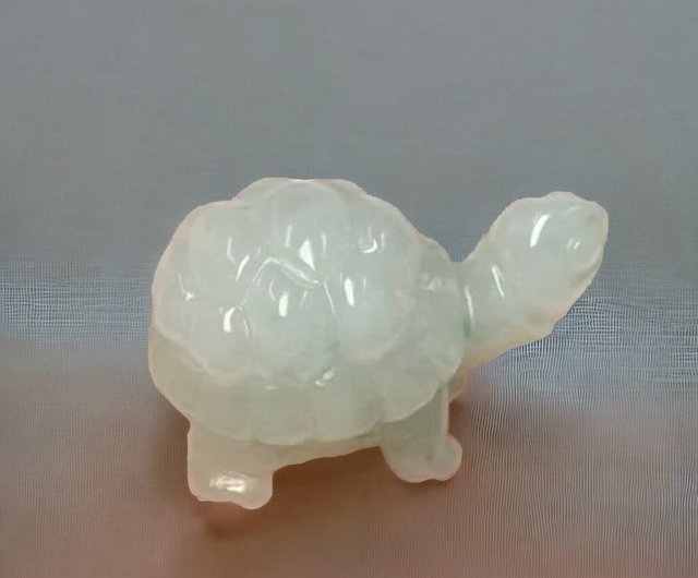 幸運・長寿】氷翡翠亀の置物 | 天然ビルマ産A級翡翠 | ギフト