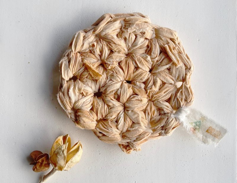 Knitting 生命之花墊 - 泥染之美 - 杯墊 - 棉．麻 
