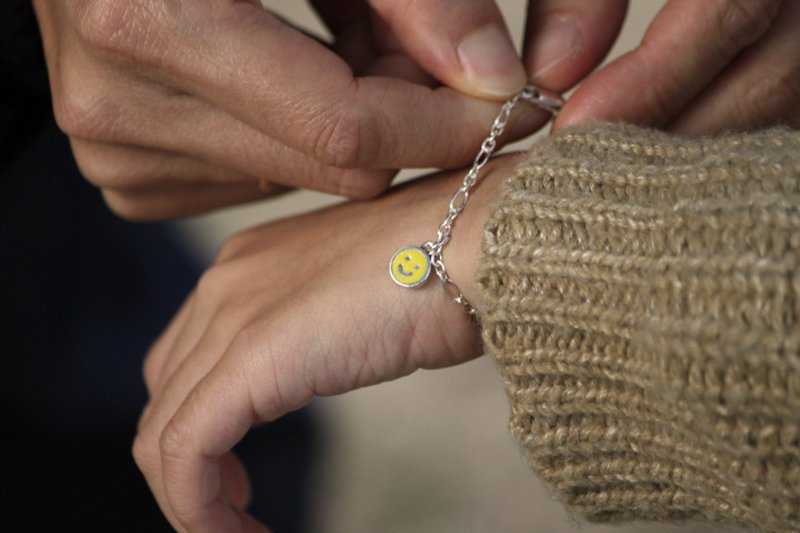 [Parent and Child] Enamel Smiley Bracelet - สร้อยข้อมือ - เงินแท้ สีเงิน