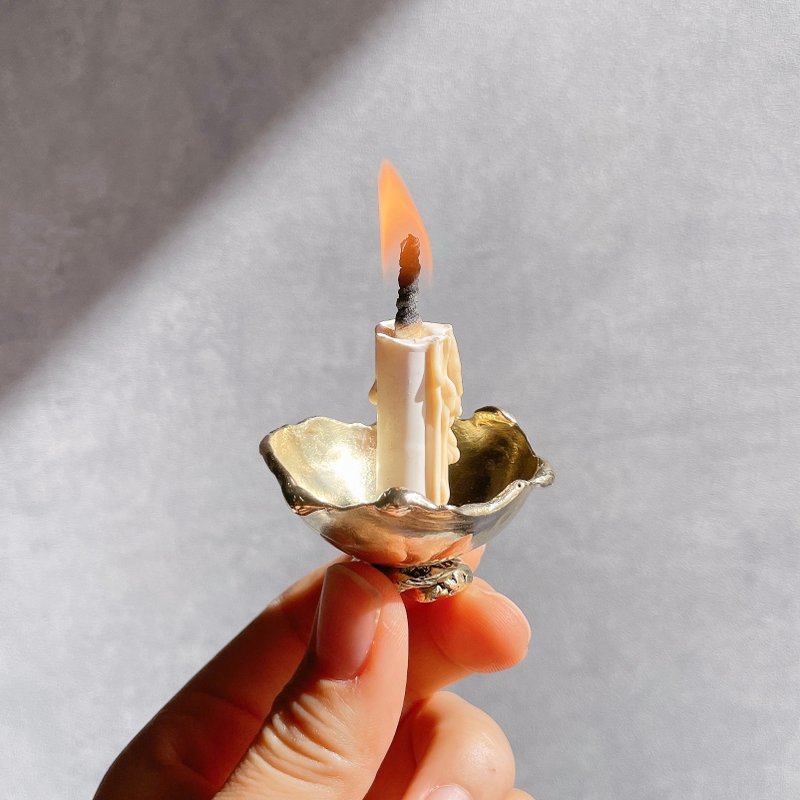melt 真鍮融鑄燭台・享受微光之美 - 香氛蠟燭/燭台 - 銅/黃銅 金色