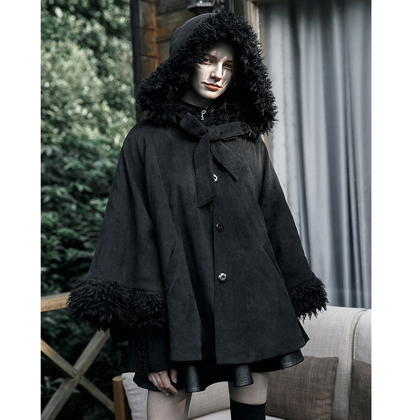 Lolita Witch Faux Wool Hooded Cloak - เสื้อแจ็คเก็ต - วัสดุอื่นๆ สีดำ