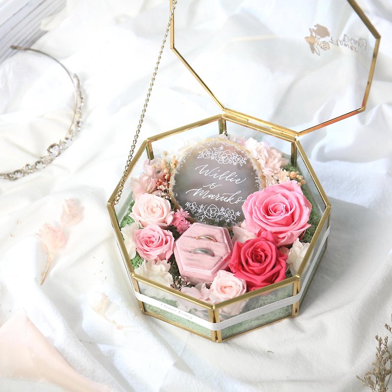 Preserved Flower Ringbox - Oct glass box - Dried Flowers & Bouquets - Plants & Flowers Pink