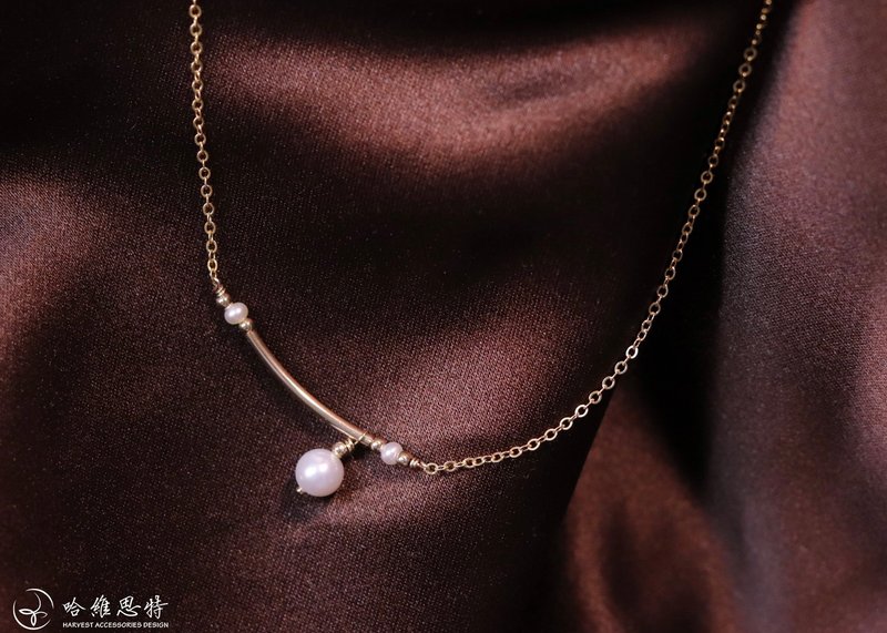 Isabella's Palace - Smiling Pearl Necklace - สร้อยคอ - วัสดุอื่นๆ 