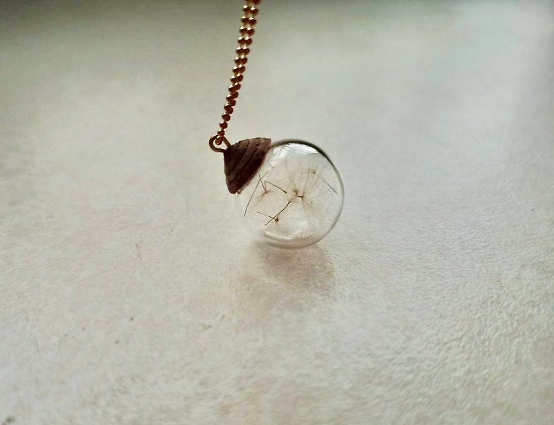 Dandelion Glass Ball Necklace - สร้อยคอ - แก้ว สีใส