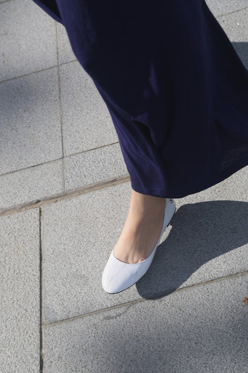 WL (White white marble) Special Edittion Flat - รองเท้าอ็อกฟอร์ดผู้หญิง - หนังแท้ สีเทา
