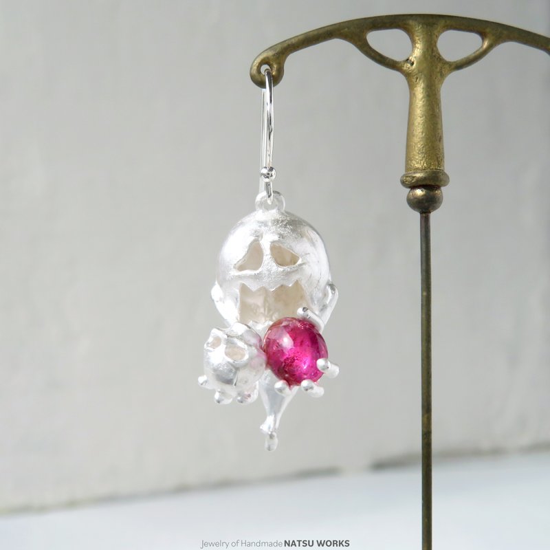 おばけのピアス / Gem and Ghost Earring 2025ハロウィン Tourmaline - 耳環/耳夾/耳骨夾 - 寶石 粉紅色