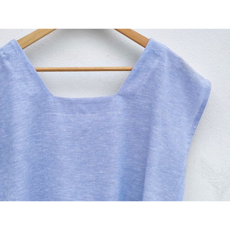 Cotton | Sky Blue Square Neck Top - 女上衣/長袖上衣 - 棉．麻 藍色