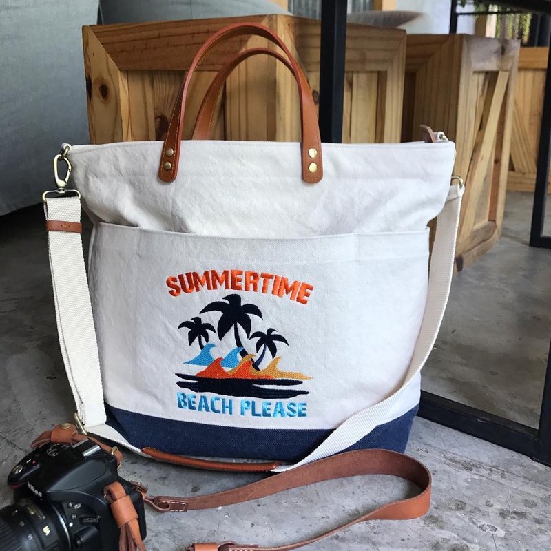 Beach bag / Canvas Bag / White vs Dark blue - 行李箱/旅行袋 - 其他材質 白色