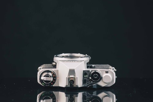 ペンタックス ME フィルムカメラ 赤城耕一：第7回 「小型軽量が正義！」を体現したシンプル一眼