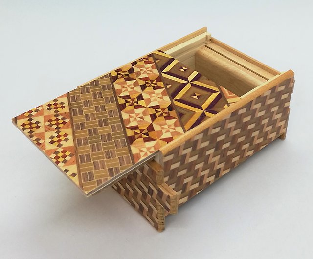 １４回仕掛け４寸秘密箱伝統小寄木崩し寄木パズル箱箱根寄木細工- 設計