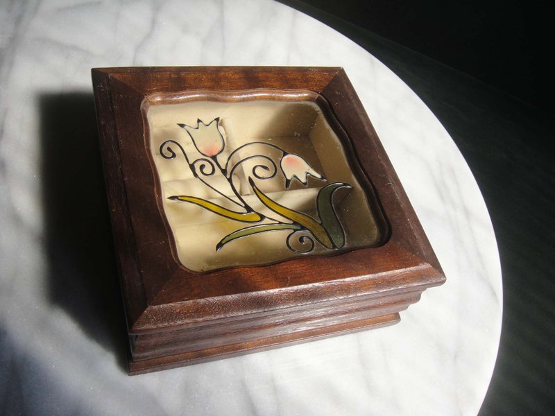 【Old Time OLD-TIME】Early Used Taiwan Wooden Stained Glass Jewelry Box - ของวางตกแต่ง - วัสดุอื่นๆ หลากหลายสี