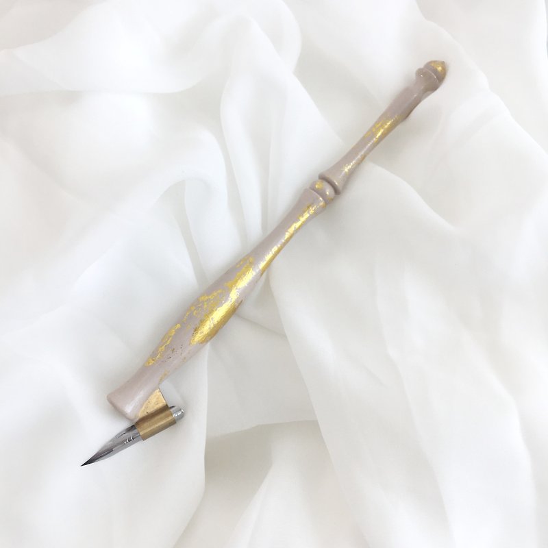 Classic Calligraphy Oblique Pen (Nude)