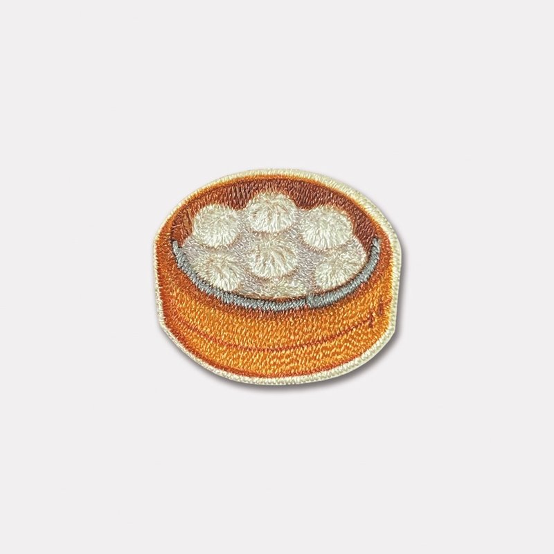小籠包雙用刺繡布貼/台灣伴手禮/台灣特色禮 - 徽章/別針 - 繡線 多色