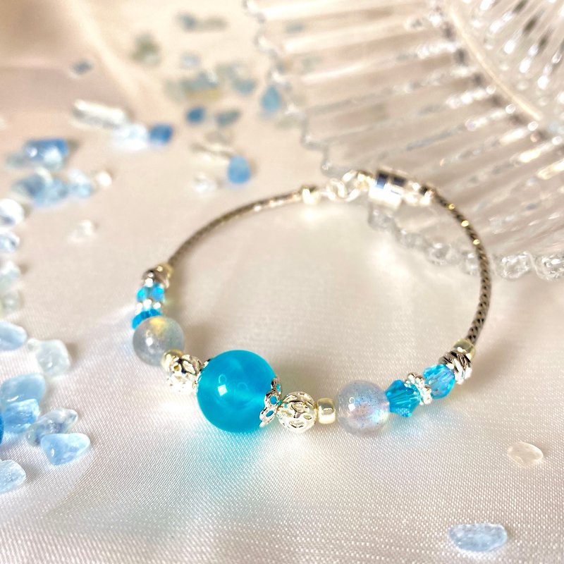 Tianhe lime moon Stone labradorite healing soul maintenance love natural stone bracelet bracelet - Bracelets - Crystal Blue