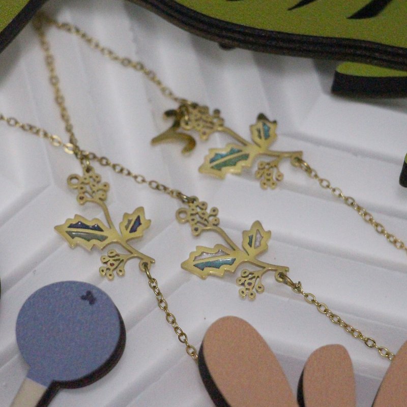 【Customized/Customized】Titanium Steel Gold Plated Retro/Elegant/Constellation/Moon Flower Bracelet - Holly Flower - Bracelets - Stainless Steel Multicolor