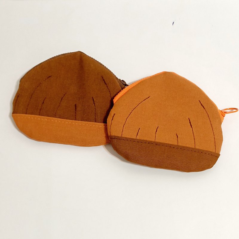 a chestnut - กระเป๋าใส่เหรียญ - ผ้าฝ้าย/ผ้าลินิน สีนำ้ตาล