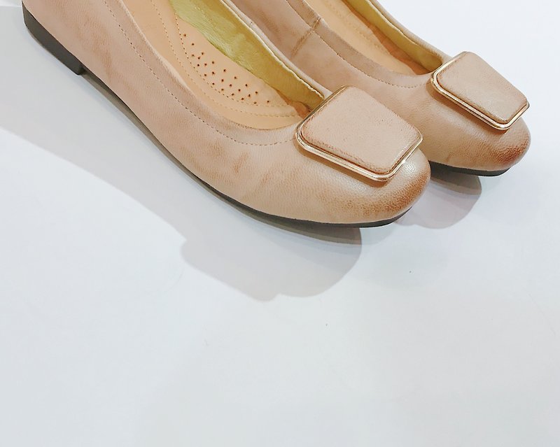 Gold square leather flat shoes | | Lady Chatterley's lover's prologue linen nude skin || #8122 - รองเท้าบัลเลต์ - หนังแท้ สีกากี