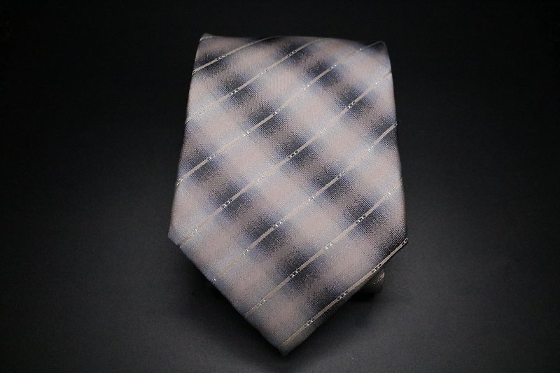 ベージュの銀糸のチェックのネクタイ/型男ビジネススーツのnecktie - ネクタイ・タイピン - シルク・絹 カーキ
