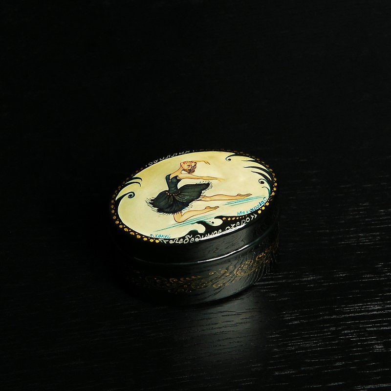 Black Swan lacquer box ballerina small Swan Lake ballet Christmas Gift Wrapping - Items for Display - Other Materials 