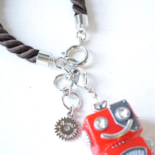 ロボット型チャーム 黒と赤 Robot accessories】ロボットチャーム