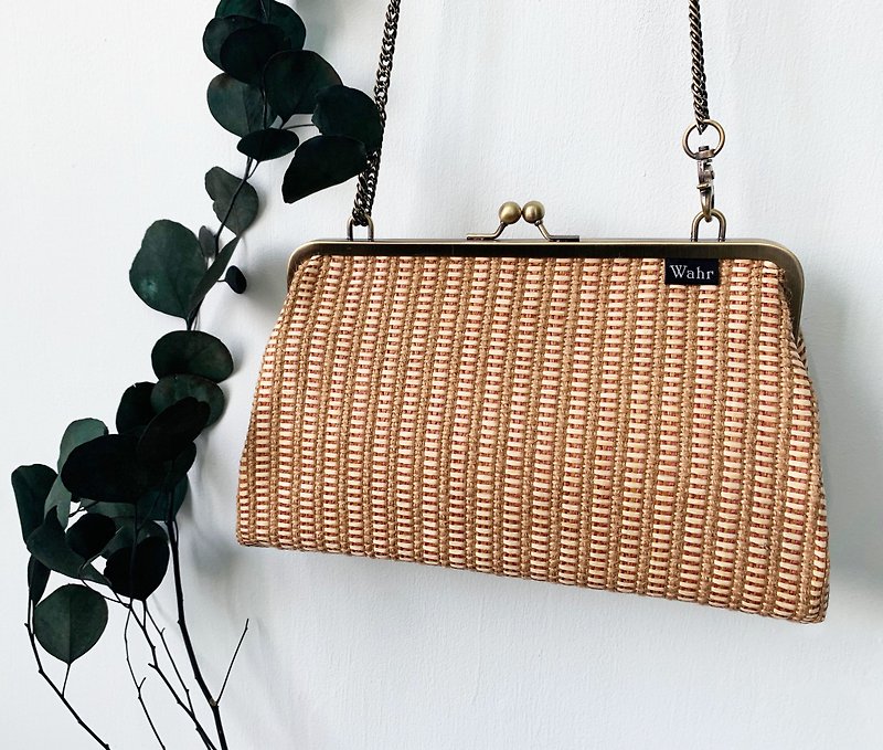 Rice clasp frame bag/with chain/ cosmetic bag - กระเป๋าคลัทช์ - ผ้าฝ้าย/ผ้าลินิน สีส้ม