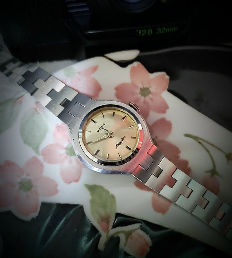 1970s RADO wristband mechanical watch - นาฬิกาผู้หญิง - โลหะ 