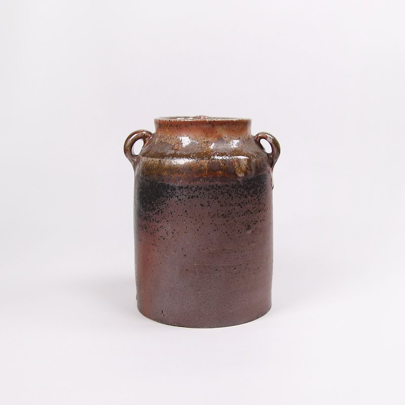 Mingya Kiln l Wood-fired Bronze red and gray double-eared pottery flowerware - เซรามิก - ดินเผา สีนำ้ตาล