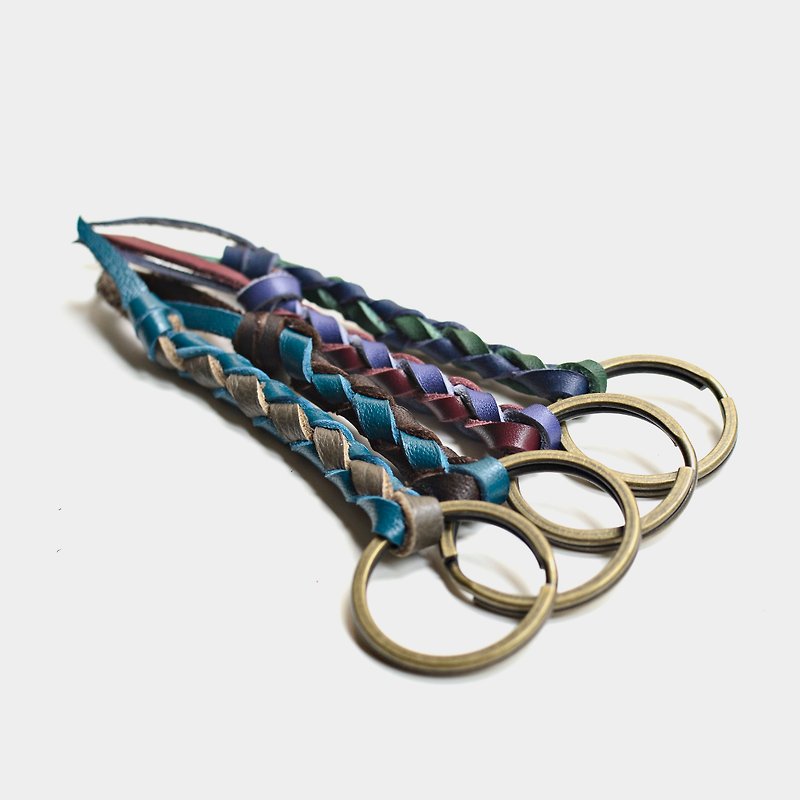 [The future you and you weave] Two-tone braided leather key ring Cowhide key ring leather strap - Keychains - Genuine Leather Blue
