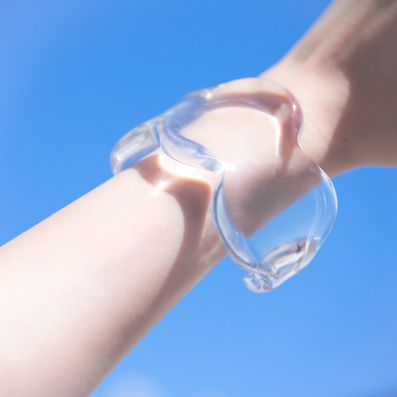 Melt / Bangle - Bracelets - Acrylic Transparent