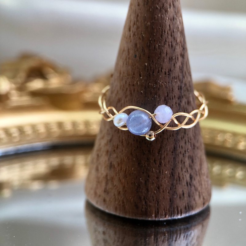 【June·Clematis】Sprawling | Braided tanzanite ring with removable ring and natural crystal - แหวนทั่วไป - เครื่องเพชรพลอย สีน้ำเงิน
