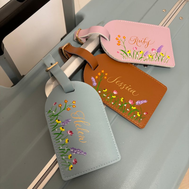 Customized gift handmade cowhide leather luggage tag Western calligraphy hand-painted wild flowers - Luggage Tags - Genuine Leather Multicolor