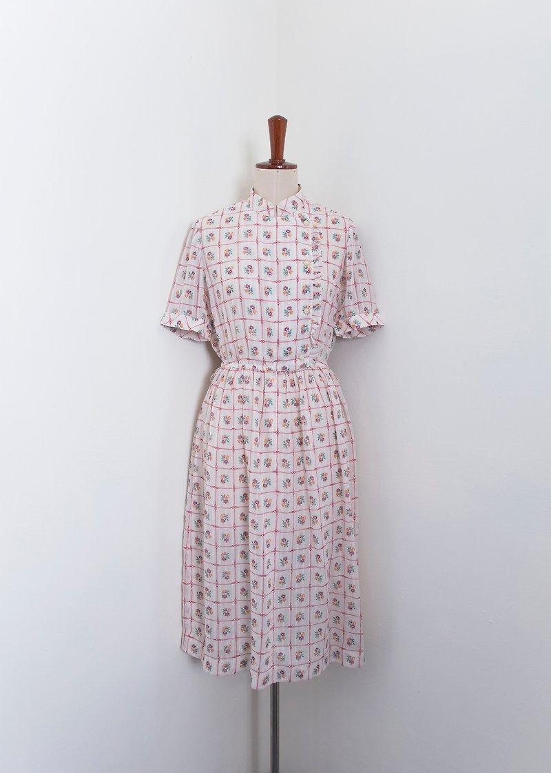 Banana Flyin Vintage :: Flower Field Afternoon Tea :: Vintage Dress with Short Sleeve - One Piece Dresses - Other Materials 