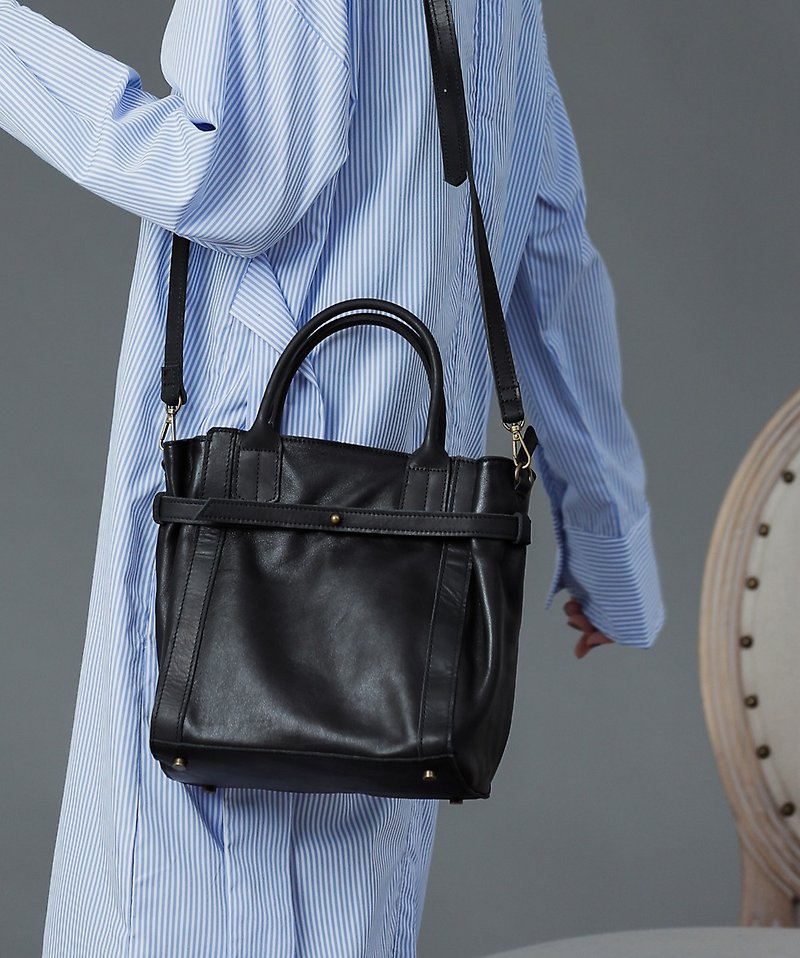 Small Dot Leather Shoulder Carry Side Backpack Dual-use Bag - Black - กระเป๋าถือ - หนังแท้ สีดำ