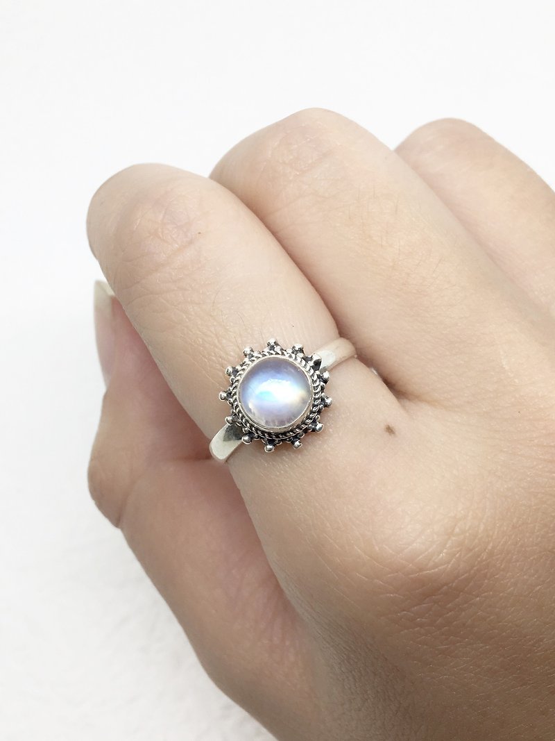 月光石925純銀異國設計戒指 尼泊爾手工鑲嵌製作(款式5) - 戒指 - 寶石 藍色