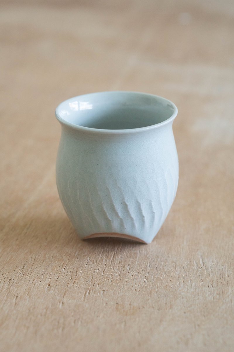 White small cup - Cups - Porcelain 
