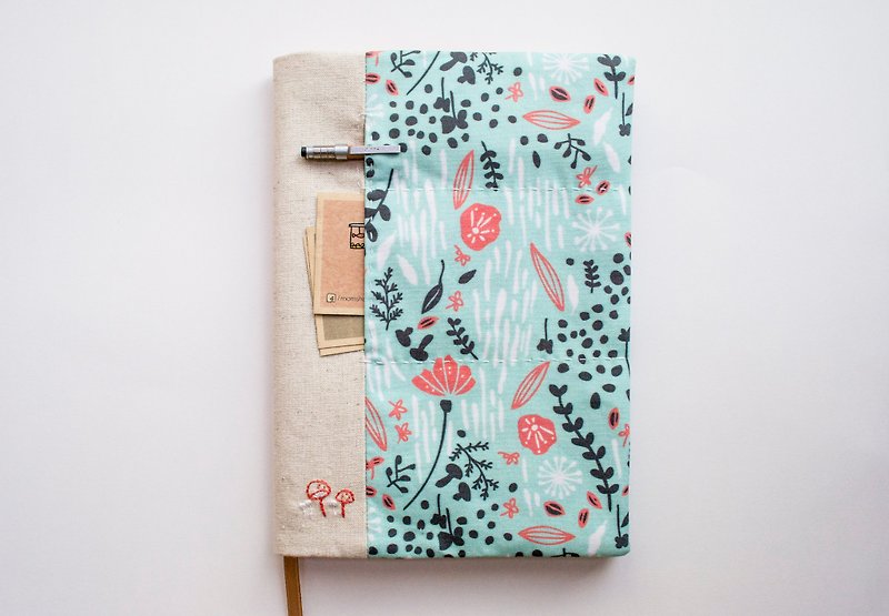 Botanical Springtime - adjustable A5 fabric bookcover - สมุดบันทึก/สมุดปฏิทิน - ผ้าฝ้าย/ผ้าลินิน หลากหลายสี