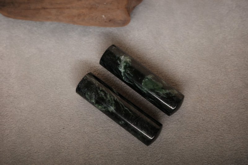 [A good Stone will be polished] Taiwan black jade_jade stamp wedding seal_round seal - Stamps & Stamp Pads - Jade Black