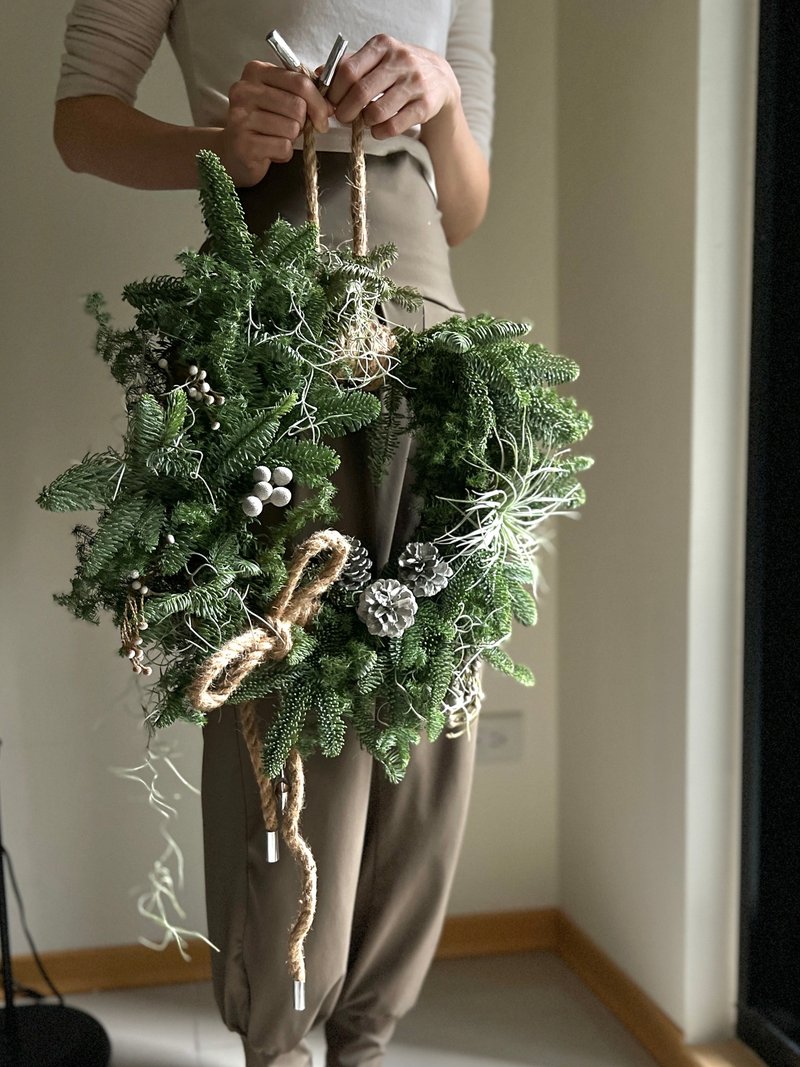 Style Rope Noble Fir Christmas Wreath - Items for Display - Plants & Flowers Green