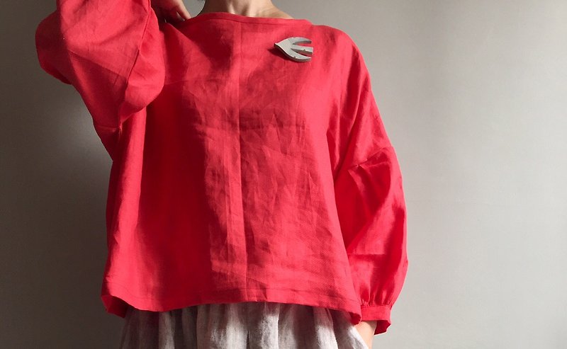 [美麗慶典] 紅色 亞麻泡泡袖 短版上衣 （100%麻） - 女上衣/長袖上衣 - 棉．麻 紅色