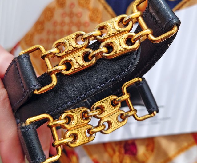 希少　FENDI チェーン　ベルト　ロゴ　ゴールド　金　鎖　チェーンベルト 希少 FENDI チェーン ベルト ロゴ ゴールド 金 鎖 チェーン