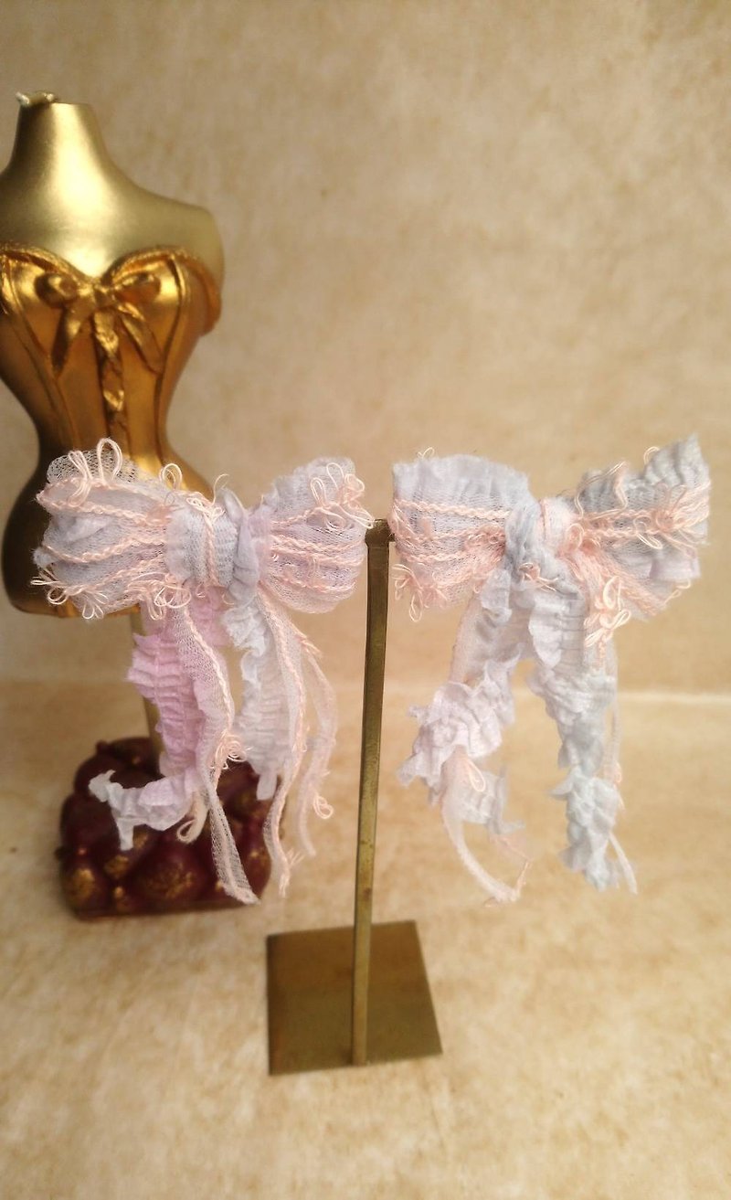 Japanese Yarn Ryuso Ear Ring - Earrings & Clip-ons - Polyester Pink